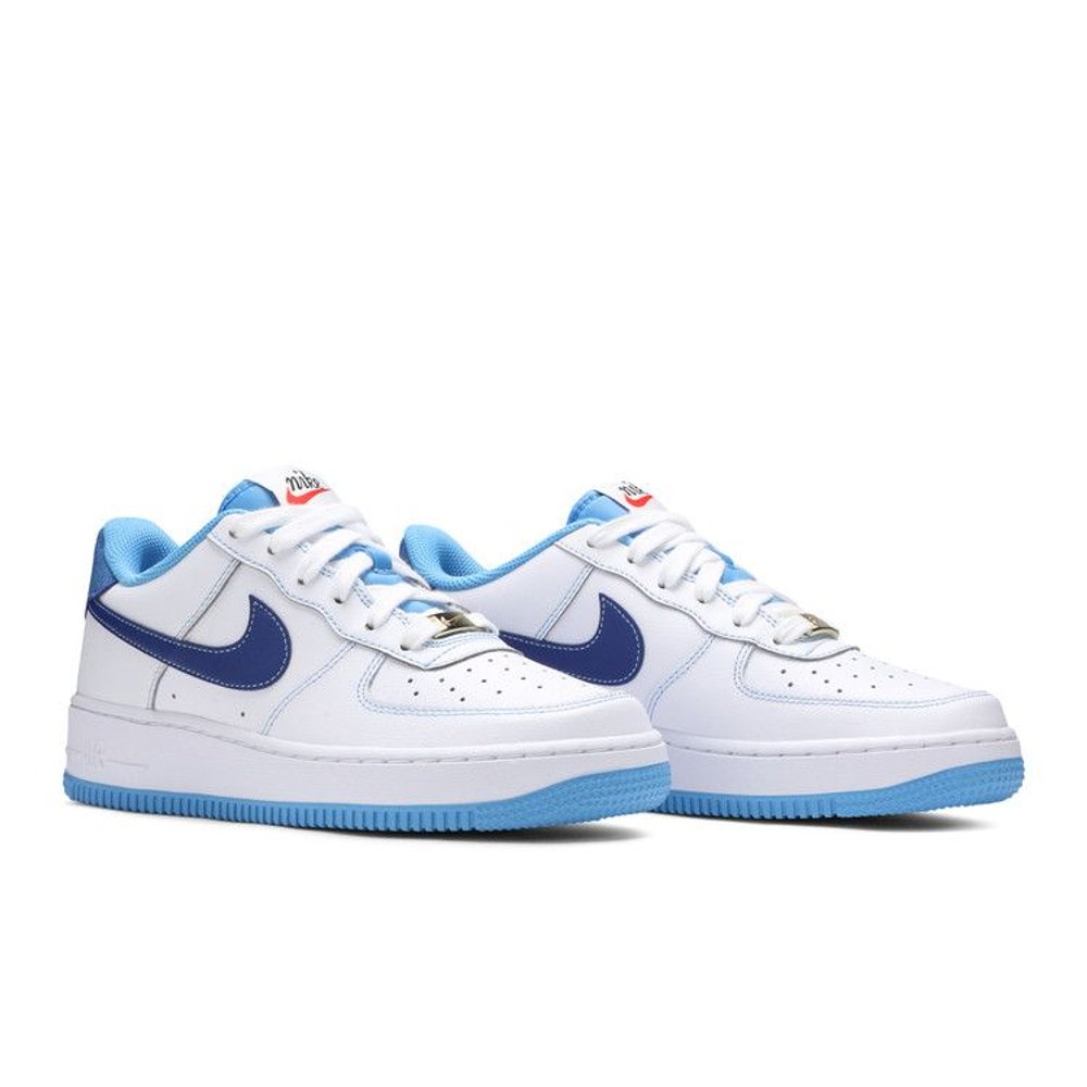 Nike Air Force 1 Low S50 White University Blue (GS) – lifestyle foto | Purekickz