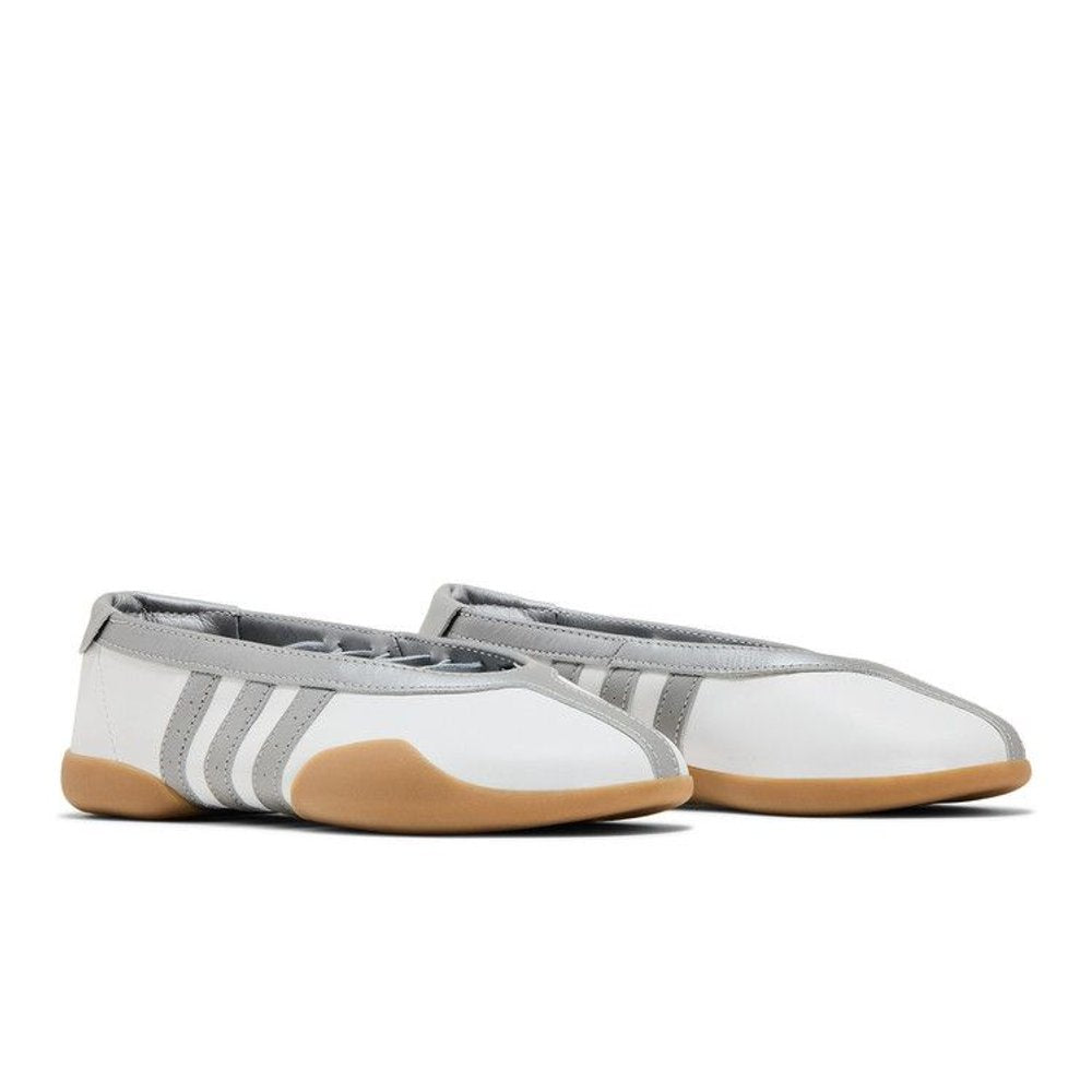 adidas Taekwondo Mei Ballet White Silver Metallic (W) – lifestyle foto | Purekickz