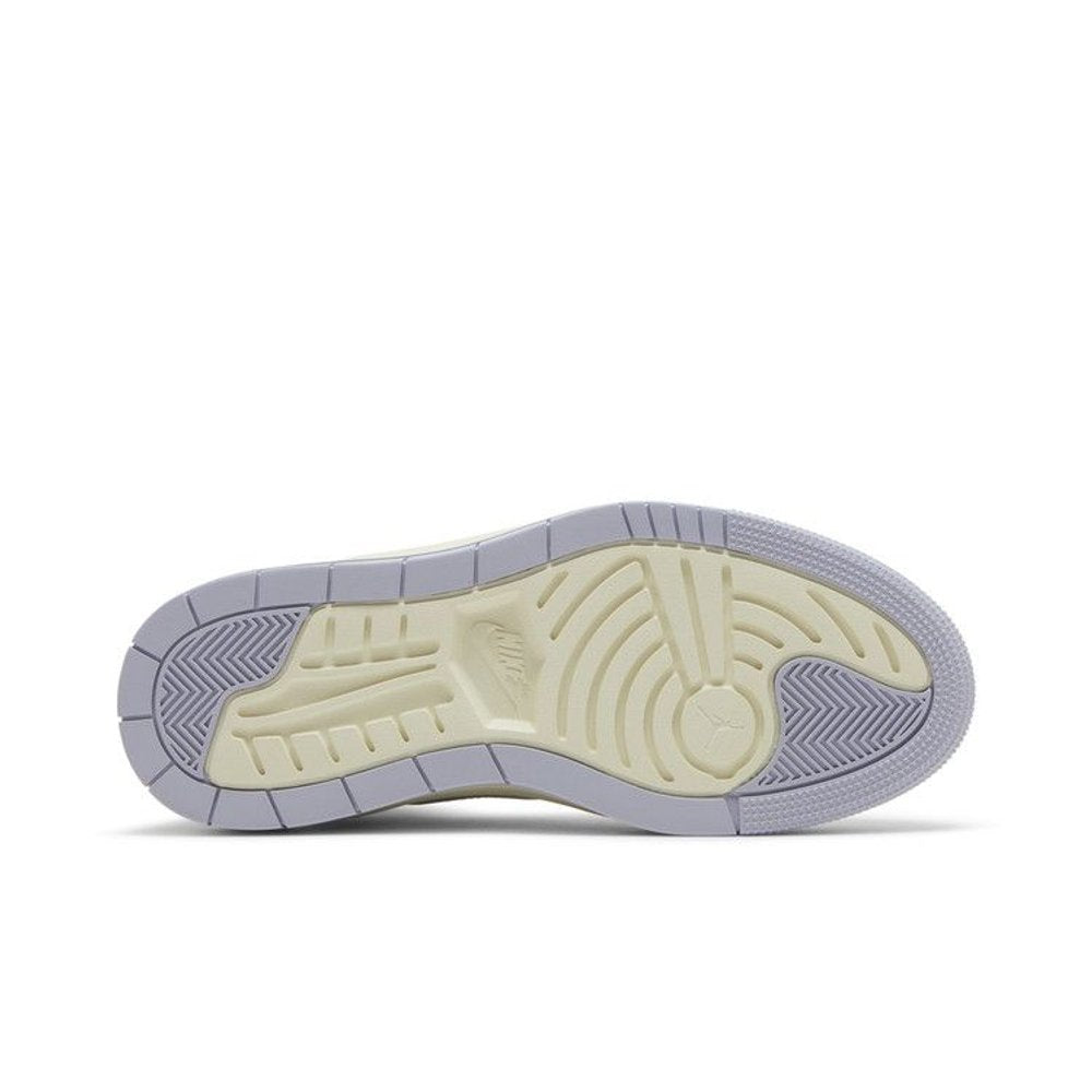 Jordan 1 Elevate High Titanium (W) – zadní pohled | Purekickz
