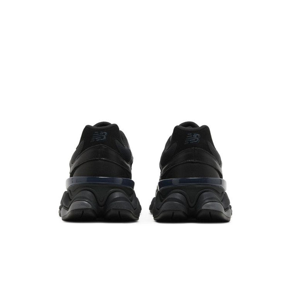 New Balance 9060 Triple Black Leather – podrážka | Purekickz