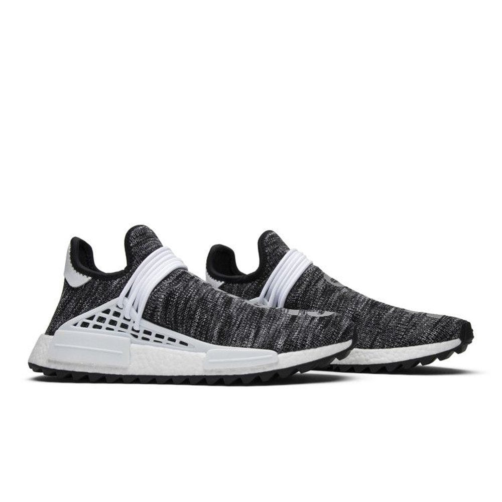 adidas Human Race NMD Pharrell Oreo – lifestyle foto | Purekickz