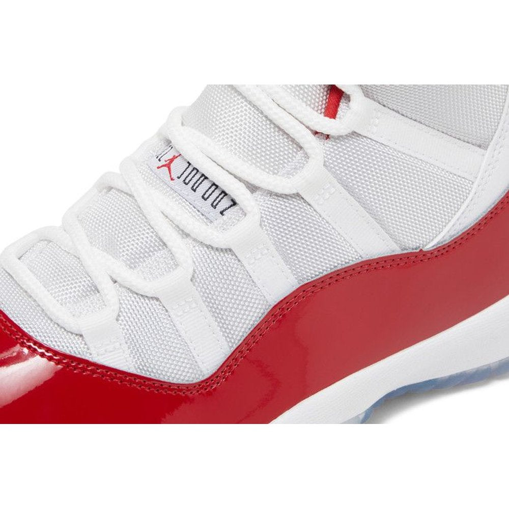 Jordan 11 Retro Cherry (2022) – pohled 9 | Purekickz