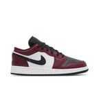 Jordan 1 Low SE Dark Beetroot Roma Green (GS) – boční pohled | Purekickz