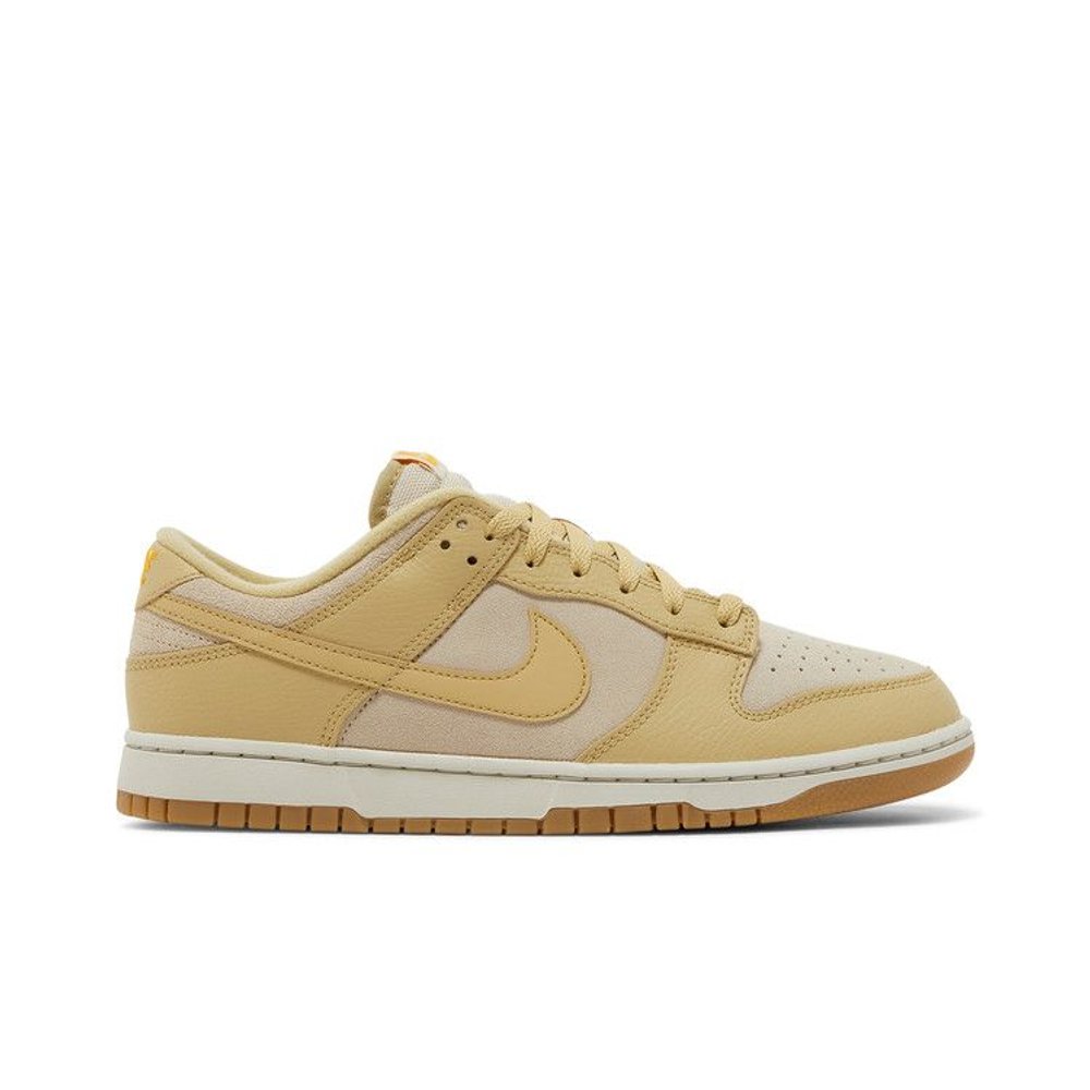 Nike Dunk Low Khaki Suede Gum – boční pohled | Purekickz