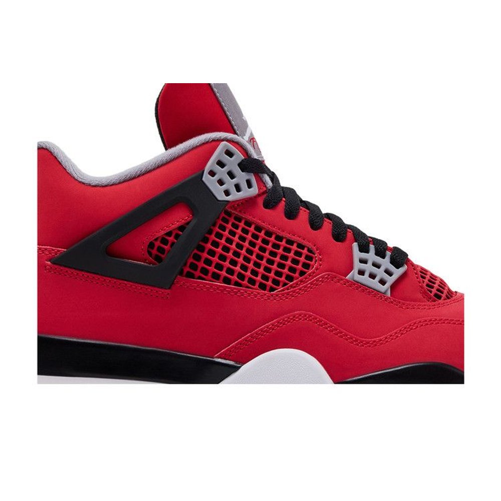 Jordan 4 Retro Toro Bravo (2026) – detail | Purekickz