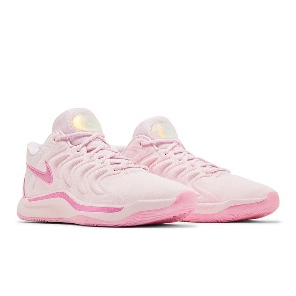 Nike KD 17 NRG Aunt Pearl – lifestyle foto | Purekickz