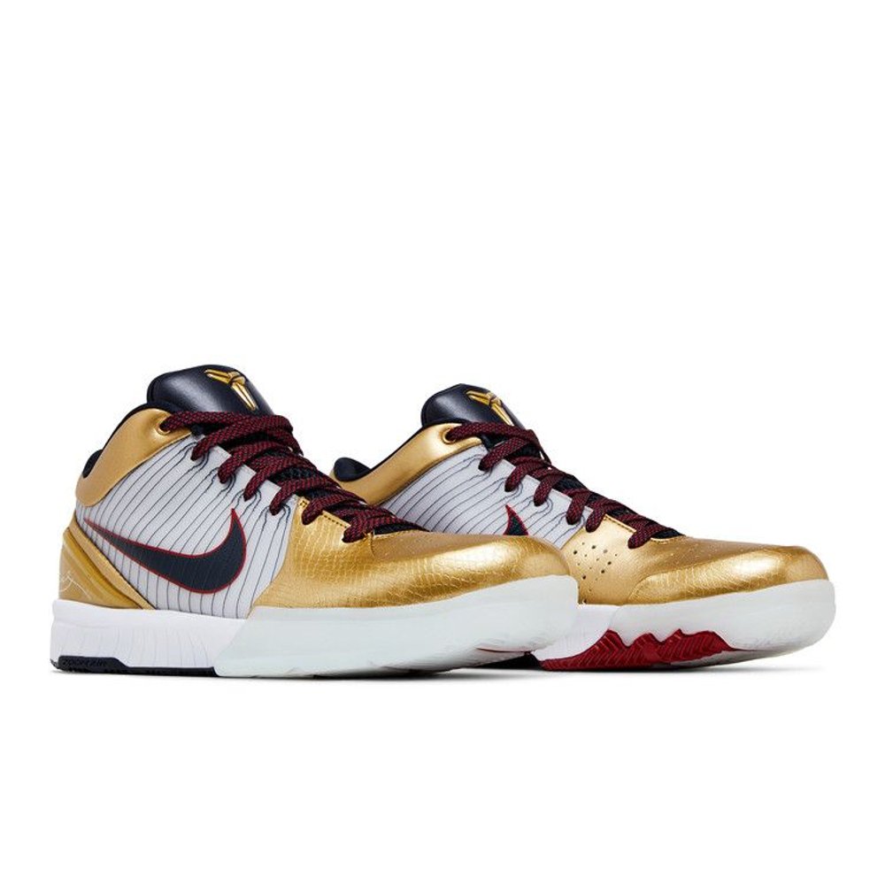 Nike Kobe 4 Protro Gold Medal (2024) – lifestyle foto | Purekickz