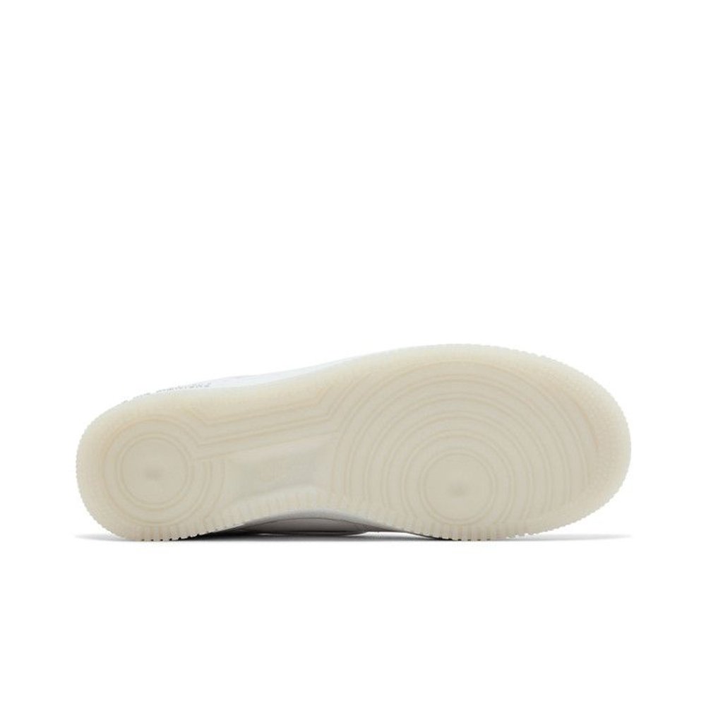 Nike Air Force 1 Low SP A Ma Maniére White (W) – zadní pohled | Purekickz