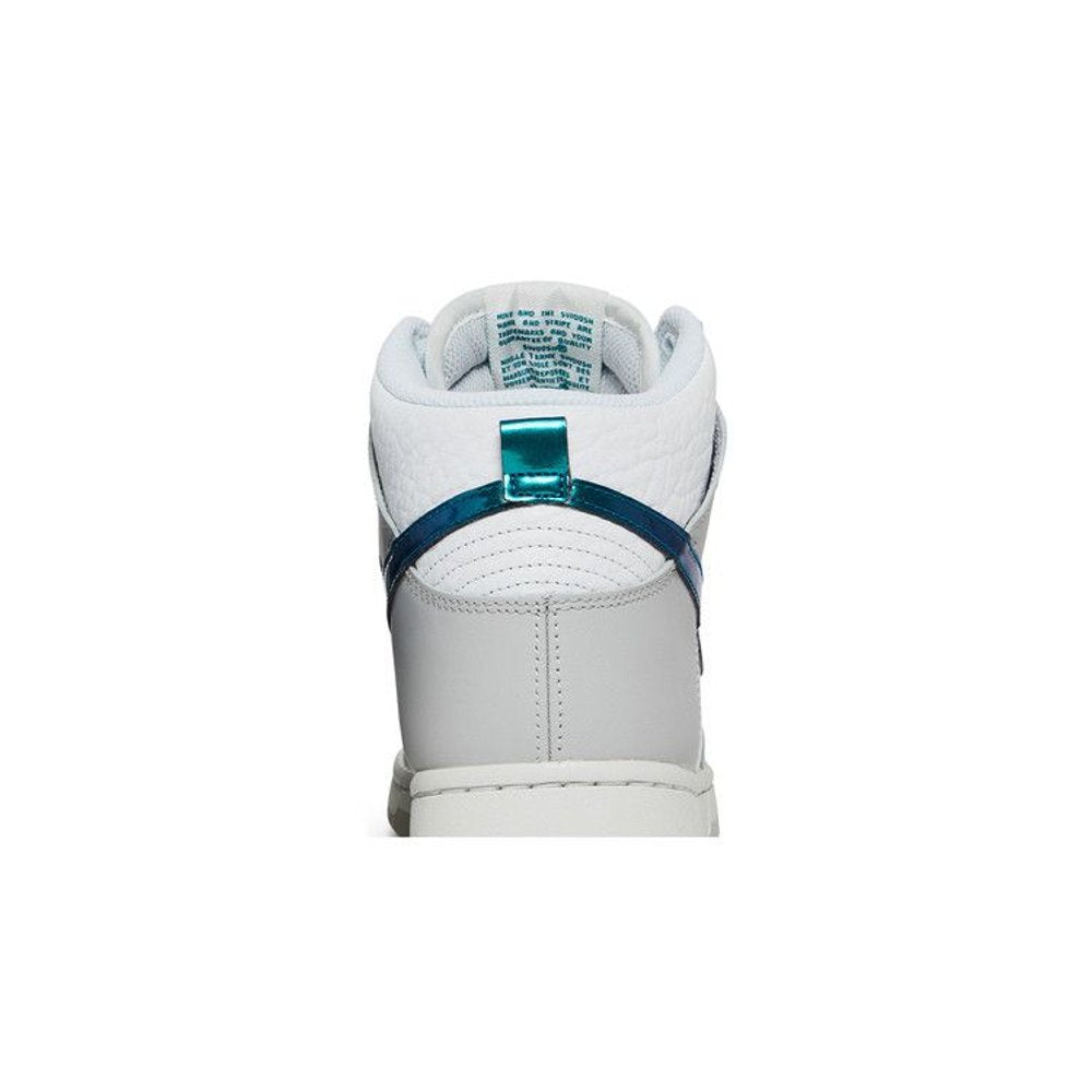 Nike Dunk High FLS (W) – detail materiálu | Purekickz