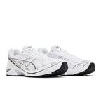 ASICS GT-2160 Pure Silver White – lifestyle foto | Purekickz
