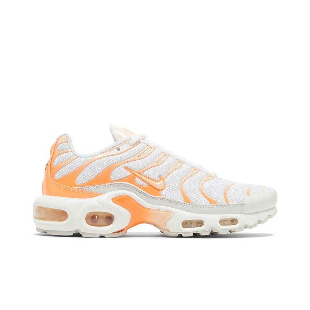 Nike Air Max Plus White Atomic Orange (W) – boční pohled | Purekickz