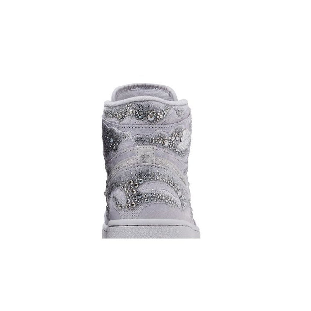 Jordan 1 Retro High OG Swarovski Vast Grey (W) – detail materiálu | Purekickz