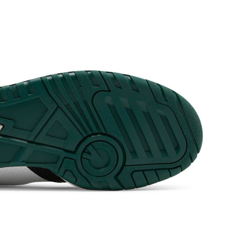 New Balance 550 White Green Black – pohled shora | Purekickz