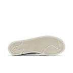 Nike Blazer Low Platform White Black (W) – zadní pohled | Purekickz