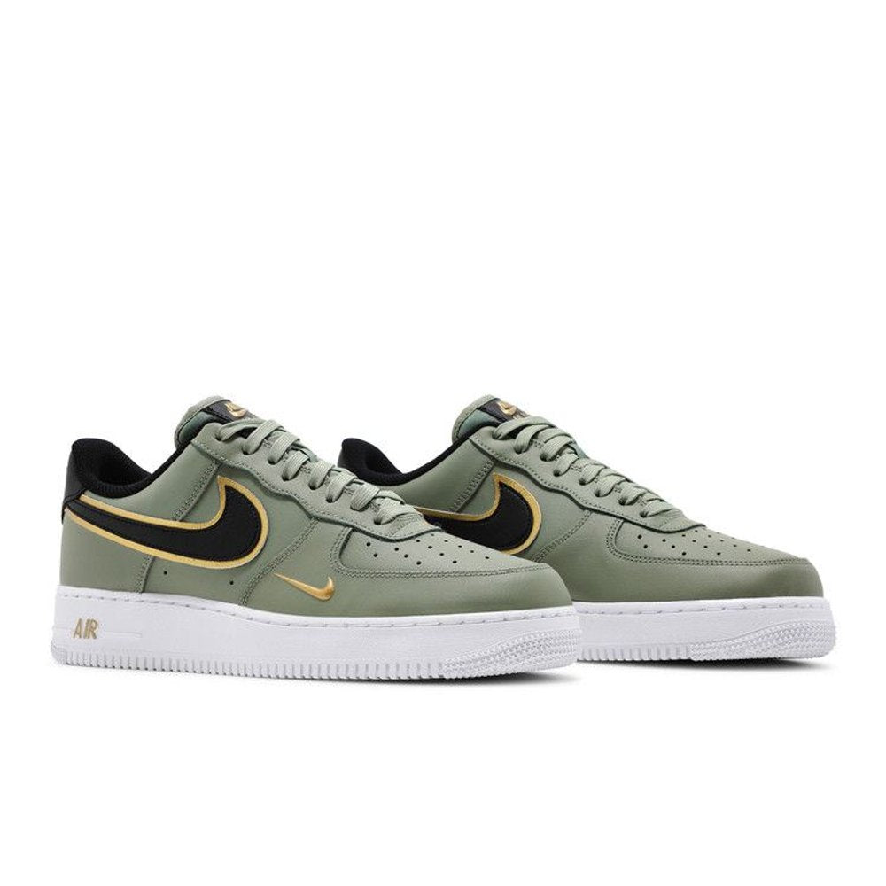 Nike Air Force 1 Low '07 LV8 Double Swoosh Olive Gold Black – lifestyle foto | Purekickz