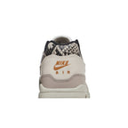 Nike Air Max 1 Snakeskin Light Orewood Brown (W) – detail materiálu | Purekickz