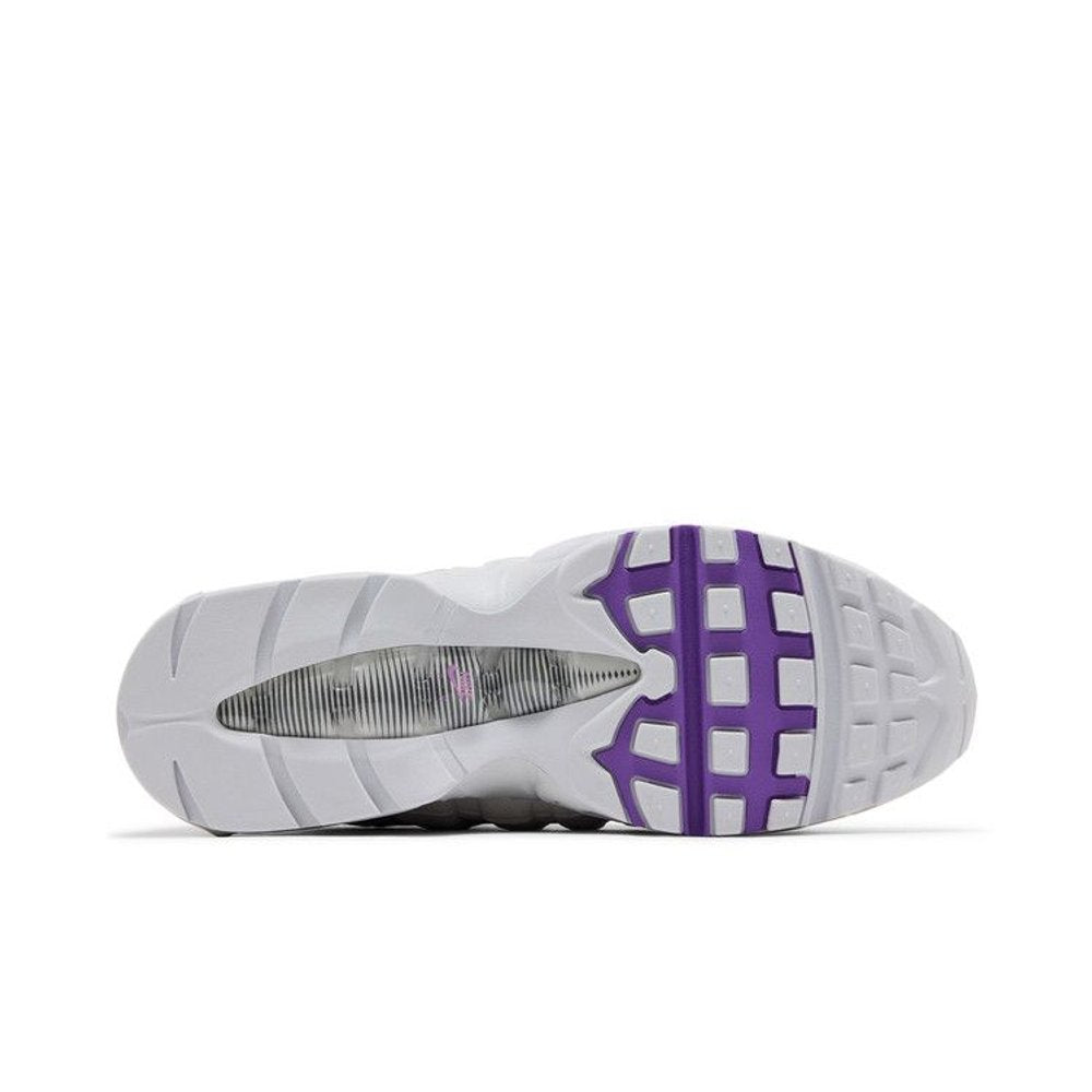 Nike Air Max 95 OG Big Bubble Photon Dust Bright Violet – zadní pohled | Purekickz