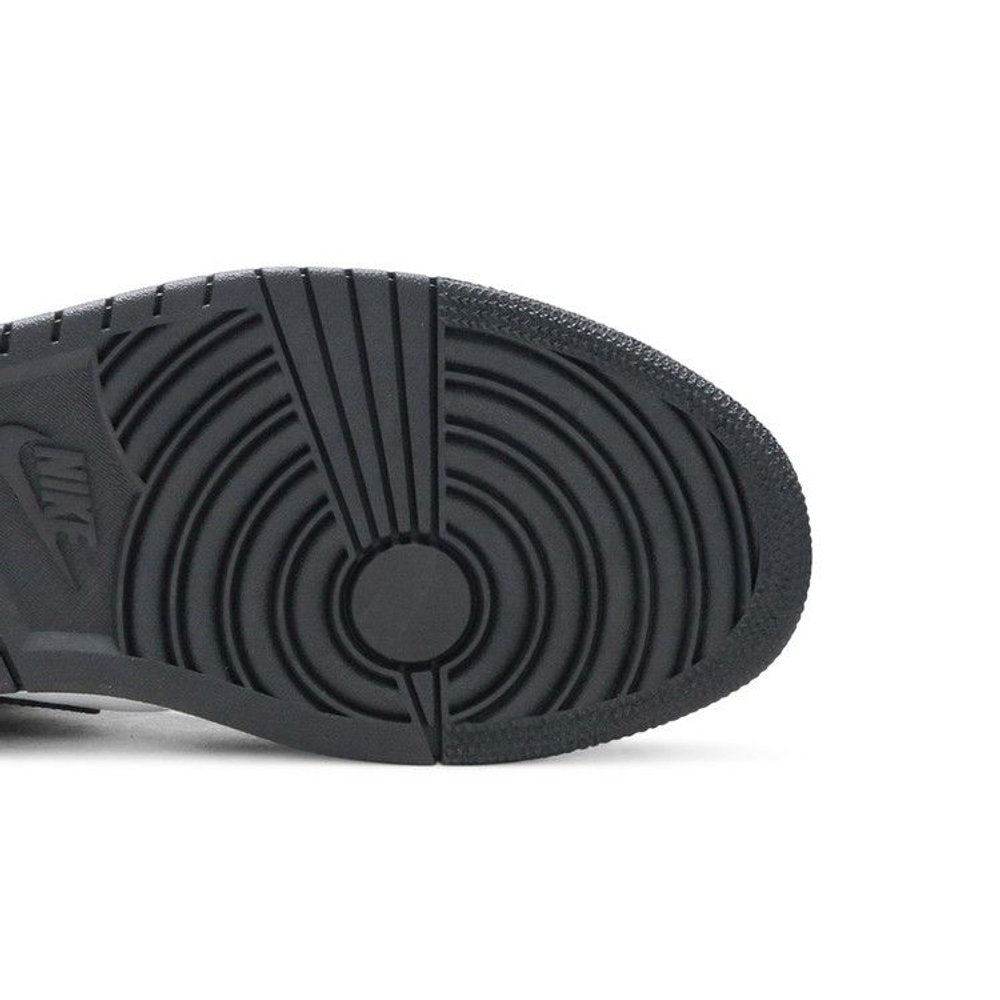 Jordan 1 Mid Chicago Toe – pohled shora | Purekickz