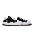 Maison Mihara Yasuhiro Blakey OG Sole Canvas Low Black White – lifestyle foto | Purekickz