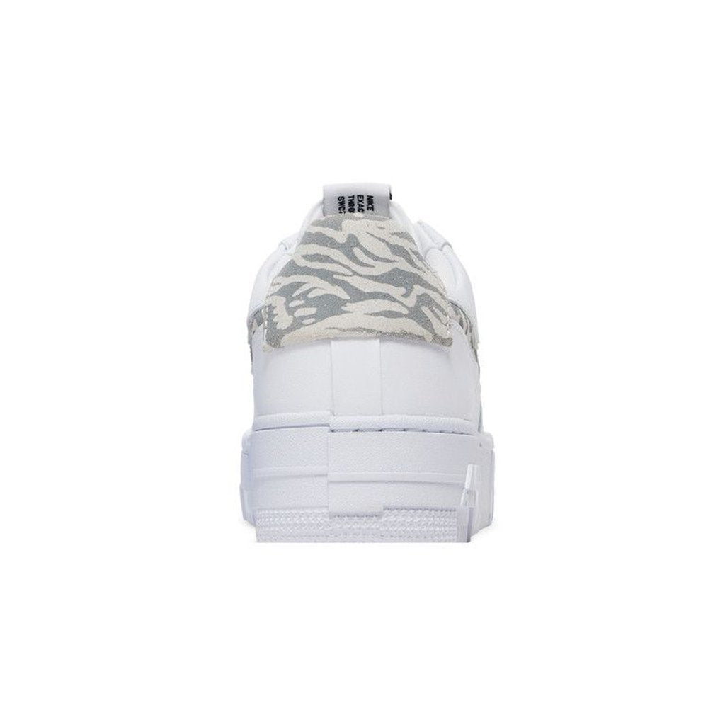 Nike Air Force 1 Low Pixel SE White Zebra (W) – detail materiálu | Purekickz