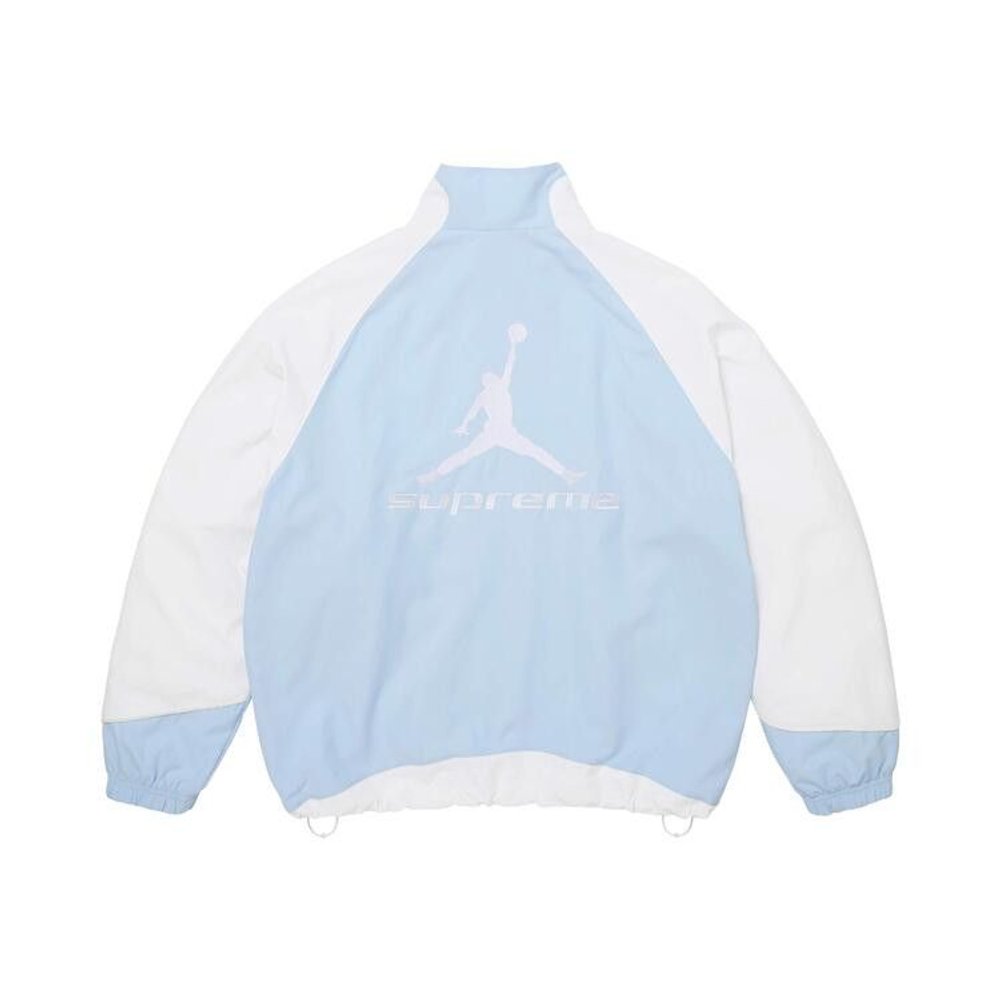 Supreme Jordan Track Jacket (SS26) White – boční pohled | Purekickz