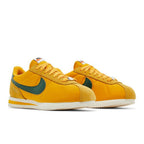 Nike Cortez Textile Yellow Ochre Gorge Green (W) – lifestyle foto | Purekickz