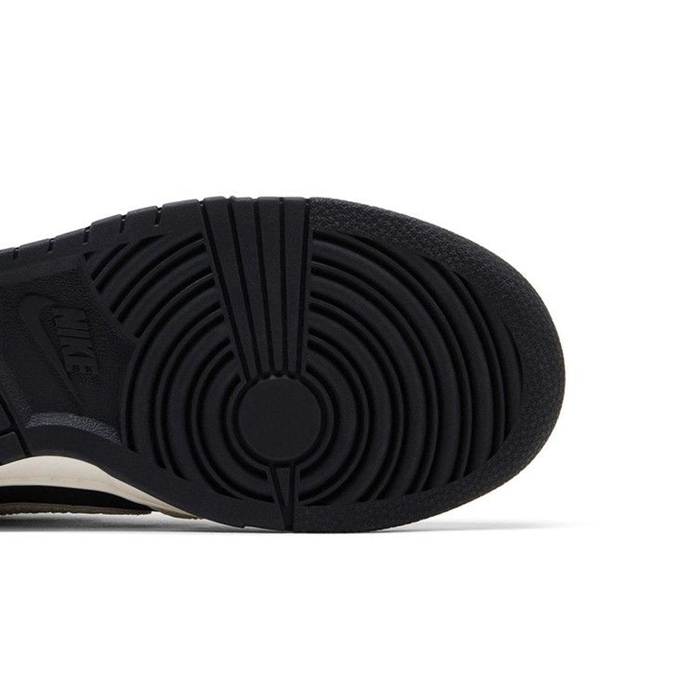 Nike Dunk Low Embossed Black Sail (W) – pohled shora | Purekickz