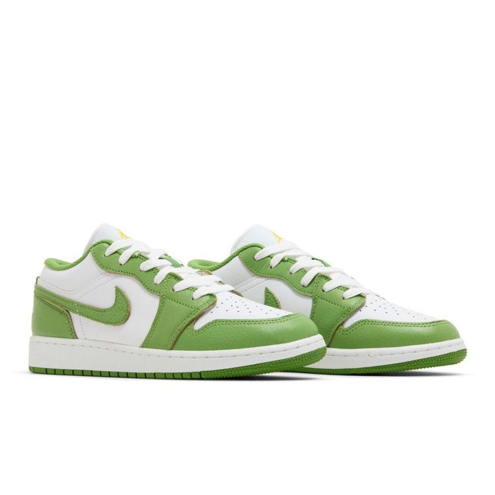 Jordan 1 Low Chlorophyll (GS) – lifestyle foto | Purekickz
