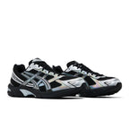 ASICS Gel-1130 Holiday Pack Black Pure Silver – lifestyle foto | Purekickz