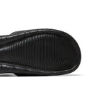 Nike Victori One Slide Triple Black – pohled shora | Purekickz