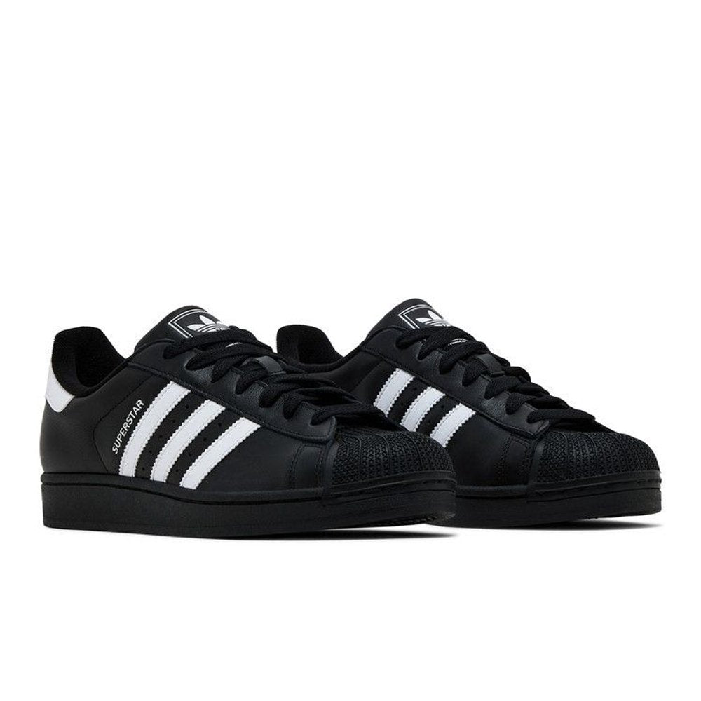adidas Superstar 2 Core Black Cloud White – lifestyle foto | Purekickz
