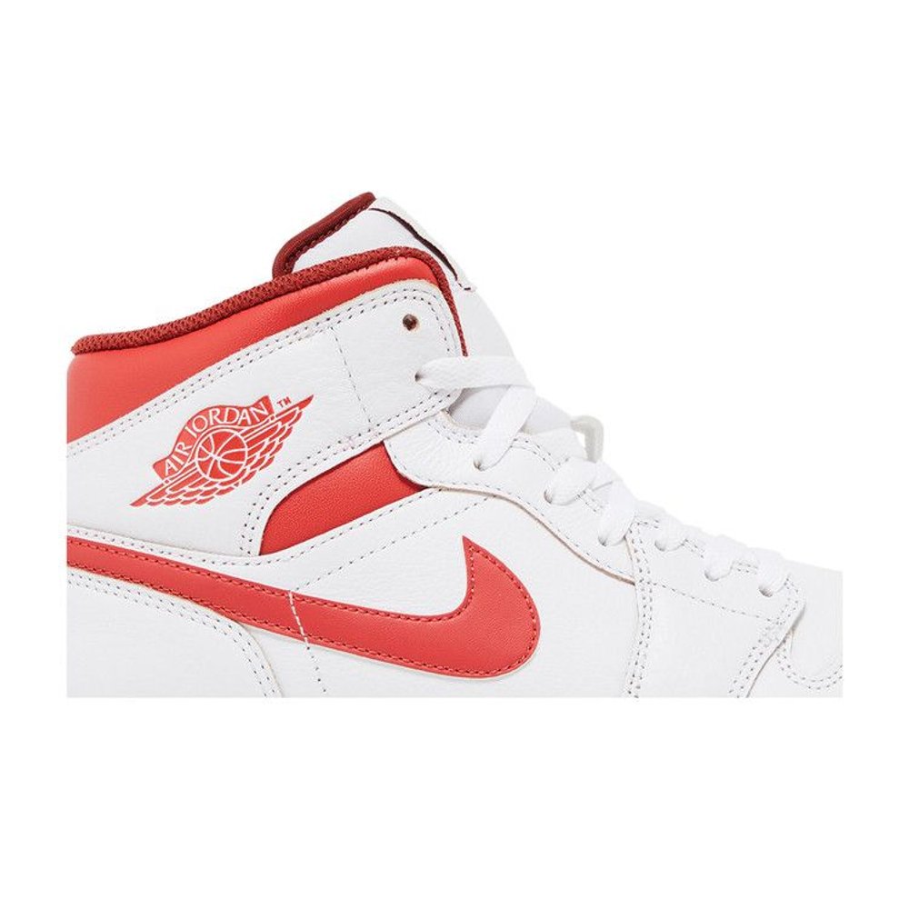 Jordan 1 Mid SE Dune Red – detail | Purekickz