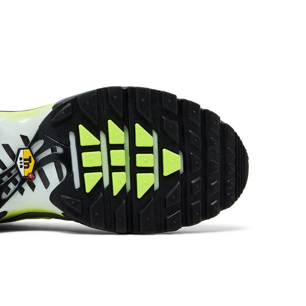 Nike Air Max Plus Neon – pohled shora | Purekickz