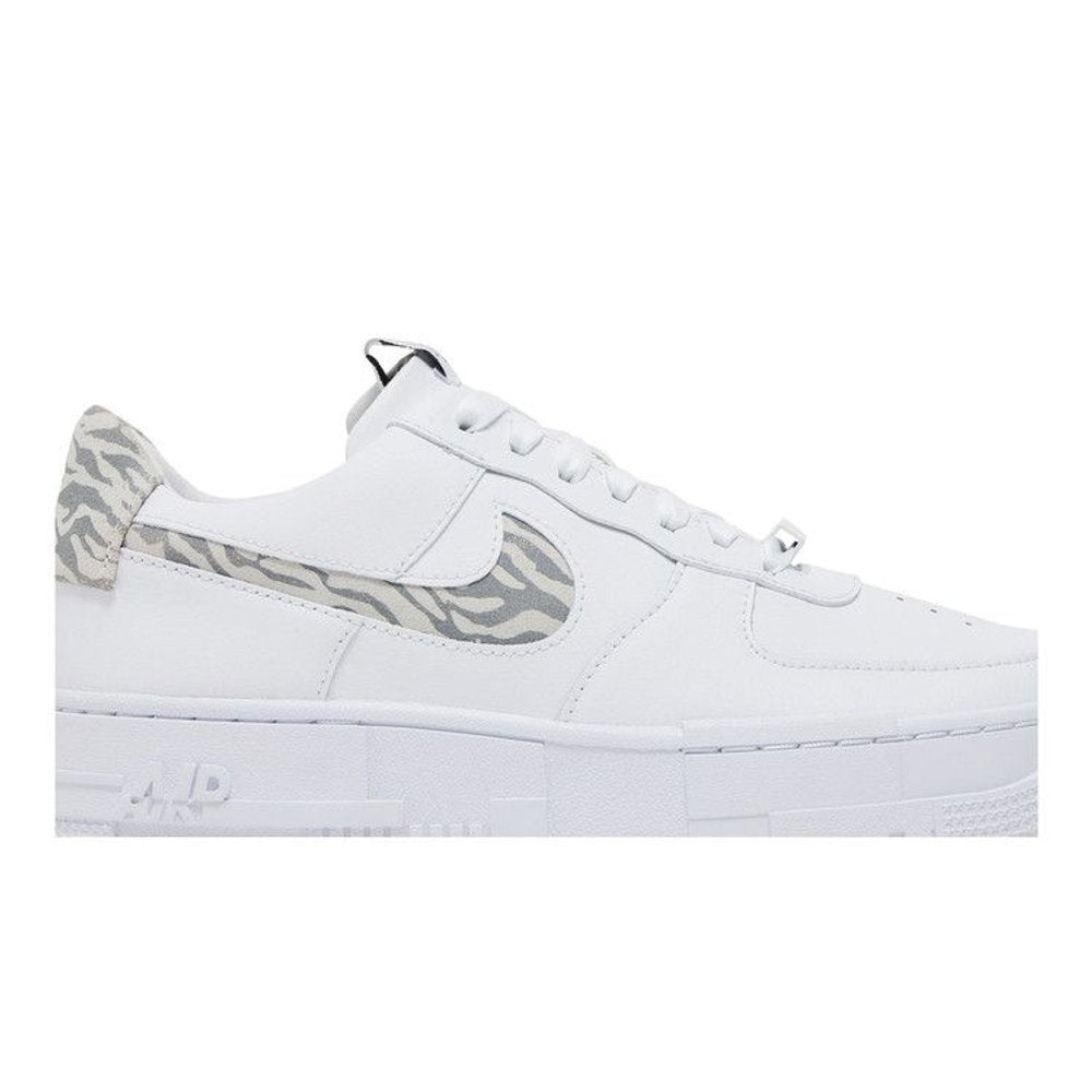 Nike Air Force 1 Low Pixel SE White Zebra (W) – detail | Purekickz
