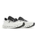 On Running Cloudtilt Black Ivory – lifestyle foto | Purekickz