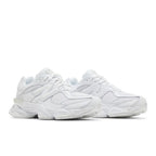 New Balance 9060 Triple White – lifestyle foto | Purekickz