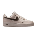 Nike Air Force 1 Low '07 Carbon Fiber Swoosh College Grey Newsprint – hlavní pohled | Purekickz
