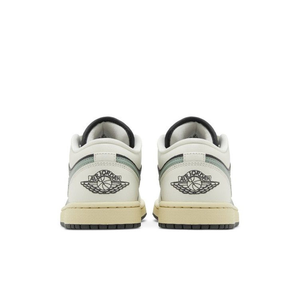 Jordan 1 Low Jade Smoke (W) – podrážka | Purekickz