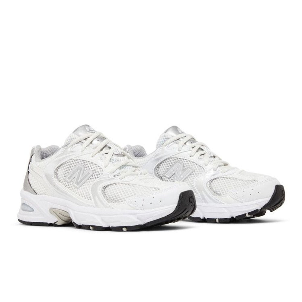 New Balance 530 Munsell White – lifestyle foto | Purekickz