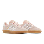 adidas Gazelle Indoor Sandy Pink (W) – lifestyle foto | Purekickz