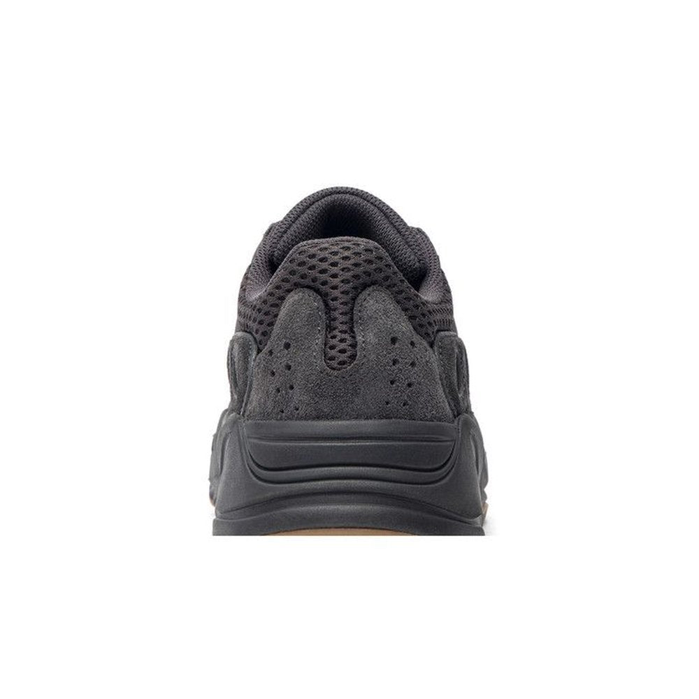 adidas Yeezy Boost 700 Utility Black – detail materiálu | Purekickz