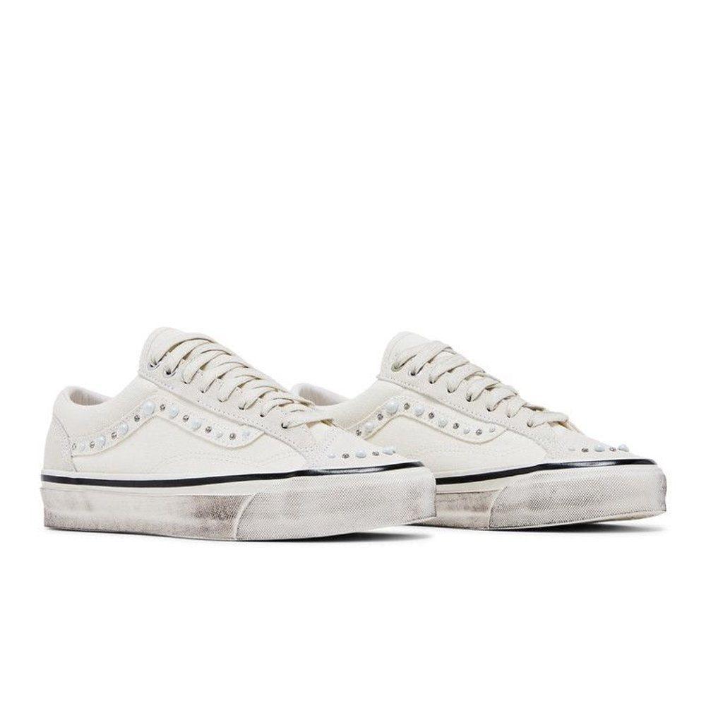 Vans LX Old Skool 36 Pearlized Marshmallow – lifestyle foto | Purekickz