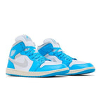 Wmns Air Jordan 1 Mid 'Dark Powder Blue' – lifestyle foto | Purekickz