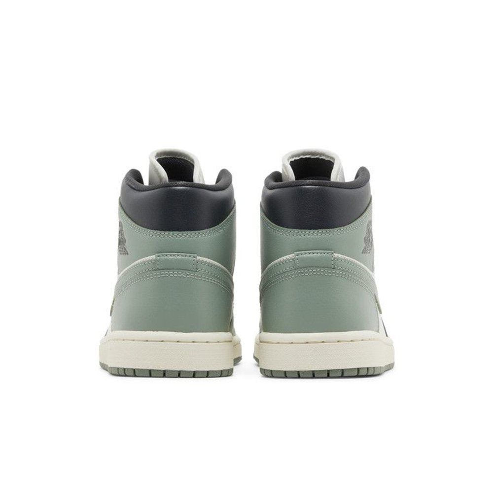 Wmns Air Jordan 1 Mid 'Jade Smoke' – podrážka | Purekickz