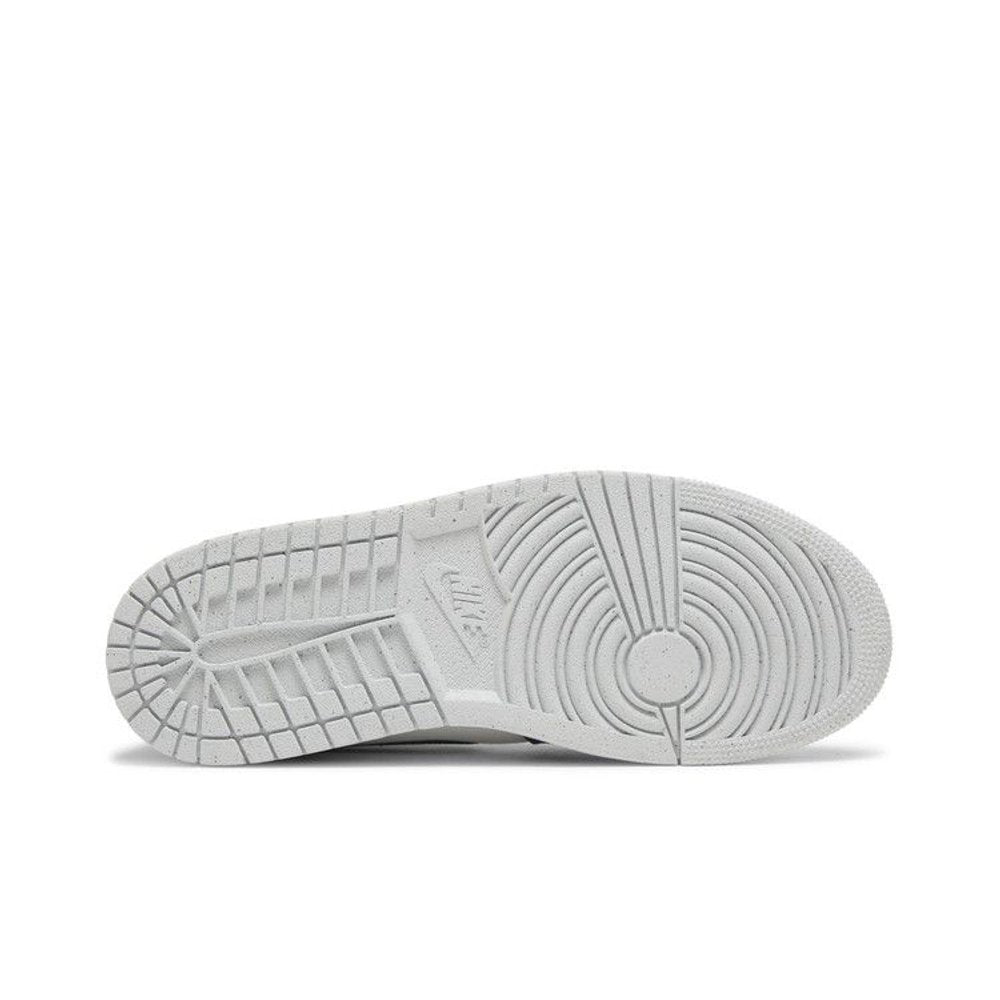 Wmns Air Jordan 1 Mid SE 'Light Steel Grey Canvas' – zadní pohled | Purekickz