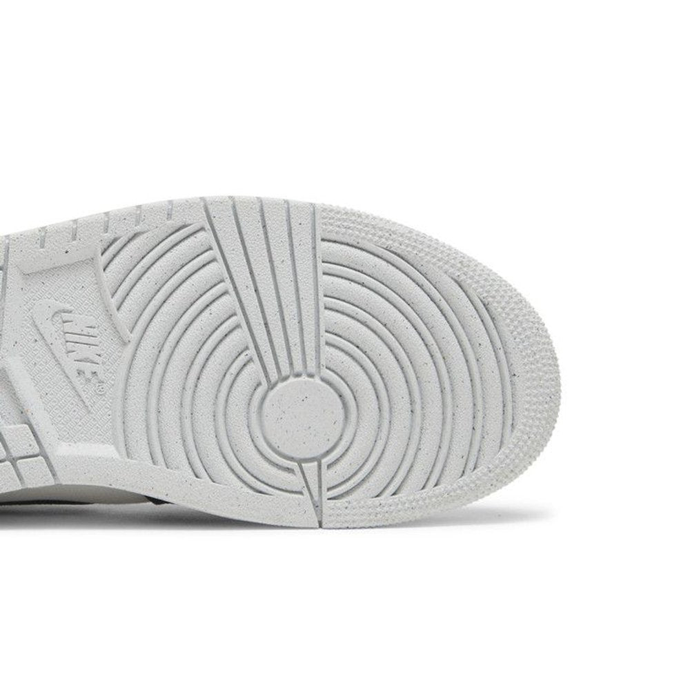 Wmns Air Jordan 1 Mid SE 'Light Steel Grey Canvas' – pohled shora | Purekickz