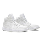 Wmns Air Jordan 1 Mid 'Spruce Aura' – lifestyle foto | Purekickz