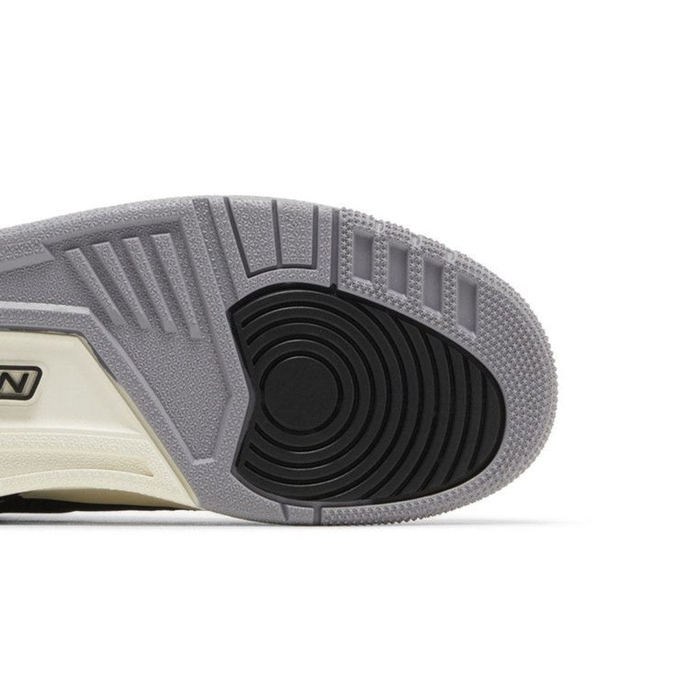 Wmns Air Jordan 3 Retro Off Noir – pohled shora | Purekickz