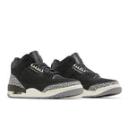 Wmns Air Jordan 3 Retro Off Noir – lifestyle foto | Purekickz