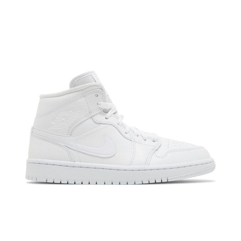 Air Jordan Mid Triple White (2022) (W) – boční pohled | Purekickz